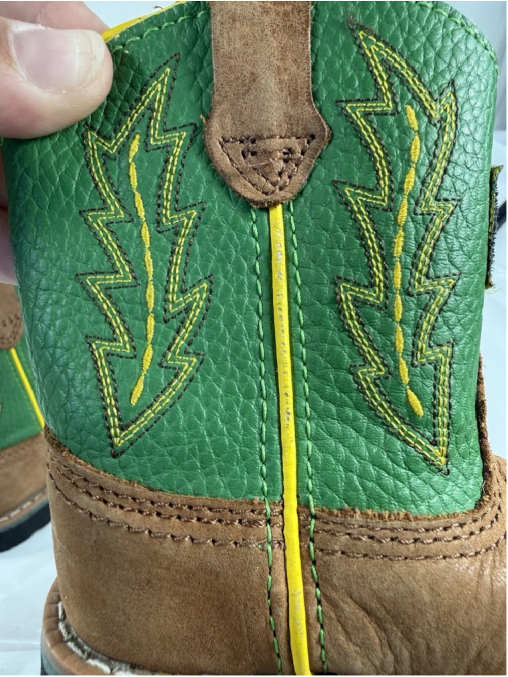 Toddler John Deere Boots Size 4 excellent condidtion